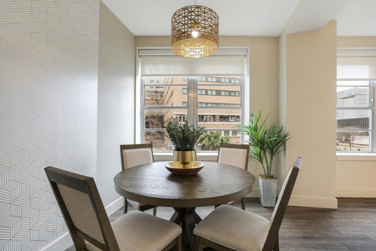2 Bedroom Elegant Condos In Downtown Nova Orleães Exterior foto